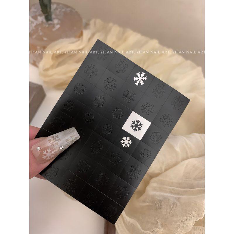 

J150 Cut Out Snowflake Nail Sticker Four Eight-Pointed Stars Spray Painting J150-1. [Small Snowflake Template. 1]]
