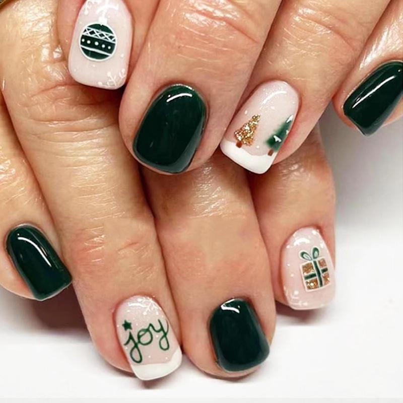 Simple Deep Green Christmas Tree Press-On Short Oval Nails