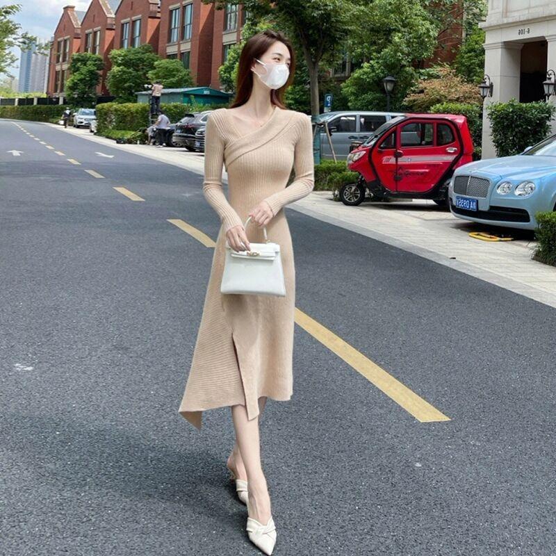 Slant shoulder knitted dress women's autumn wear new temperament Muse fan with coat inside sweater skirt
