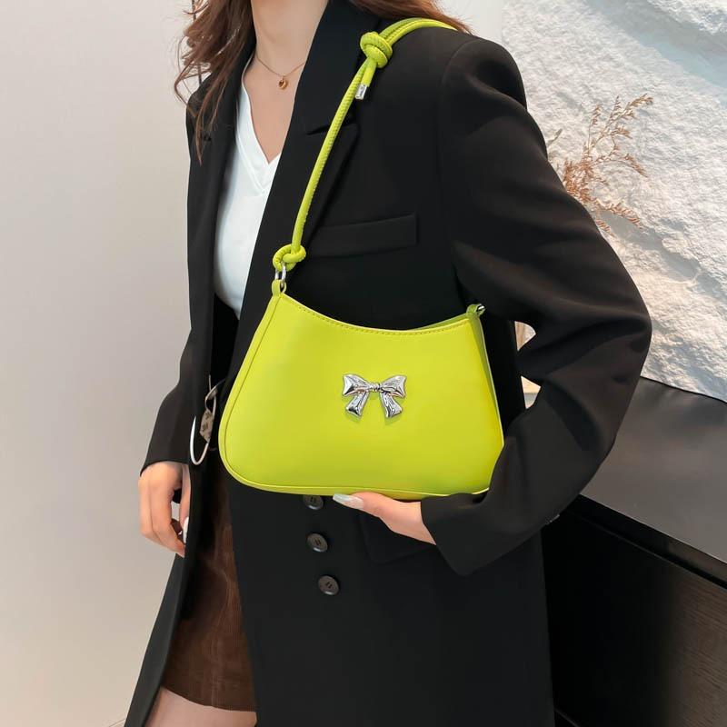 Winter New Personalized High-value Bow Portable Crescent Bag Sweet Retro Niche Design Armpit Bag