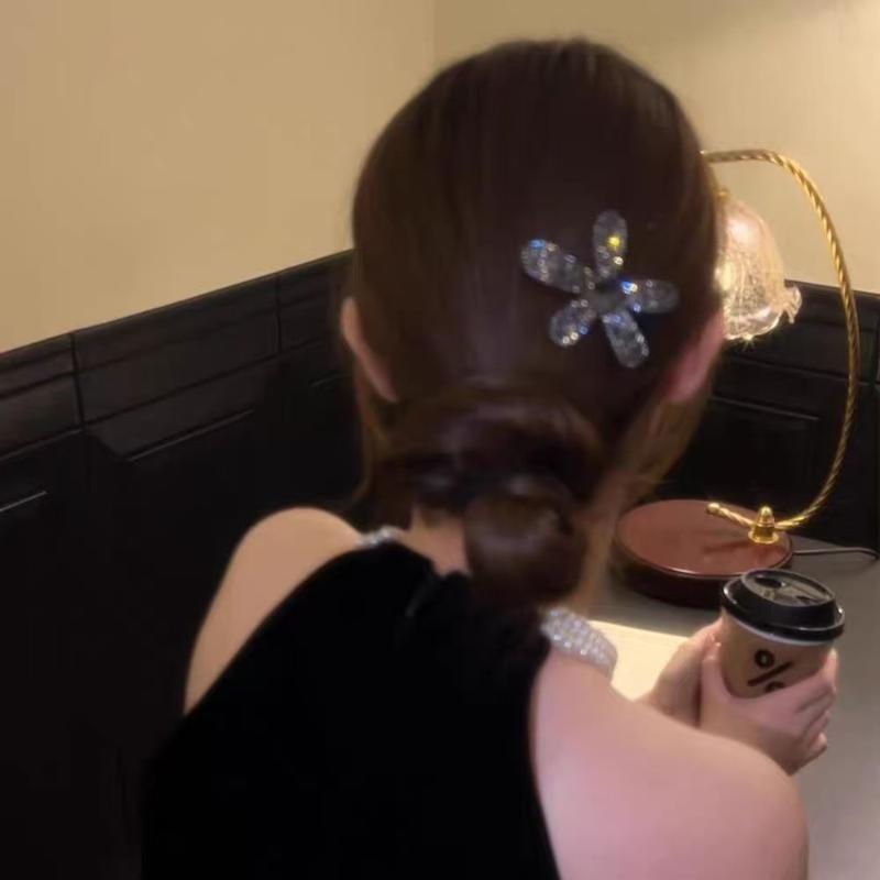 Vintage Flower Hair Clip For Women Girls Sweet Hair Ornament Side Hairpin Hair Accessories