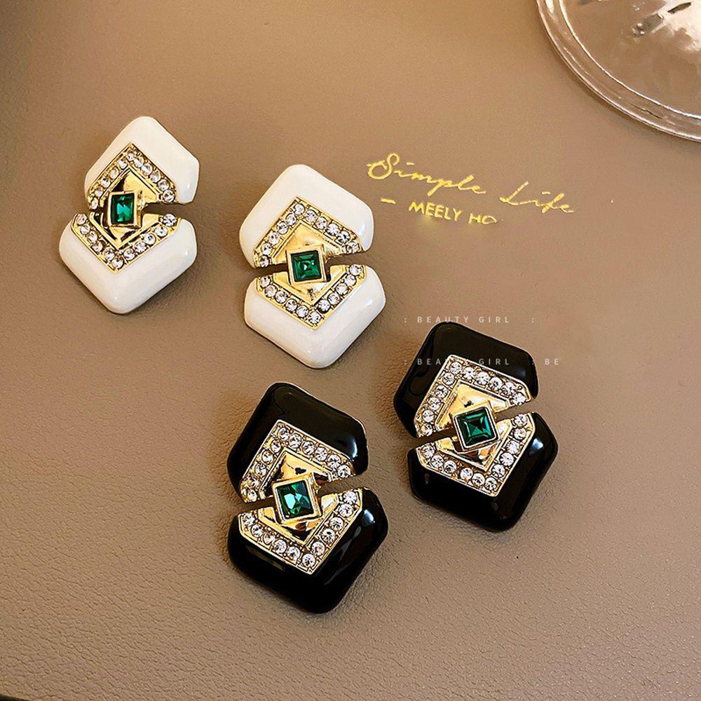 

Retro Gift Vintage Elegant Fashion Jewelry Female Rhombus Earrings Rhinestone Korean Style Ear Stud белый