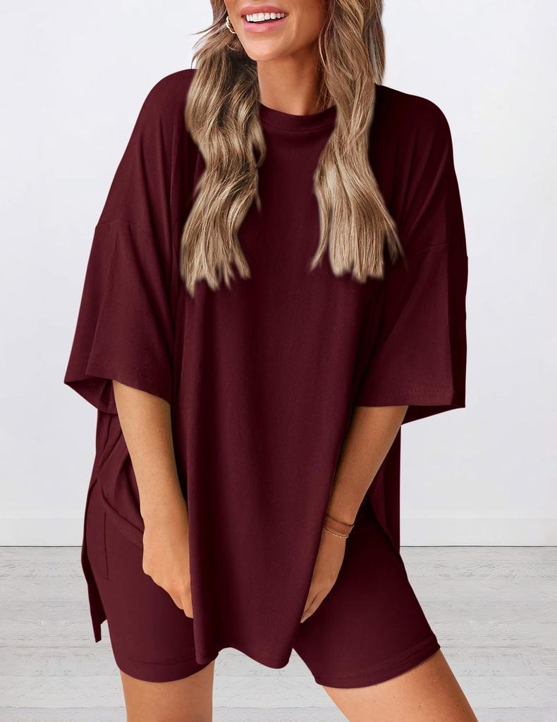 Conjunto de Pijama de Dos Piezas para Mujer con Top Oversize de Manga Corta y Shorts con Bolsillos