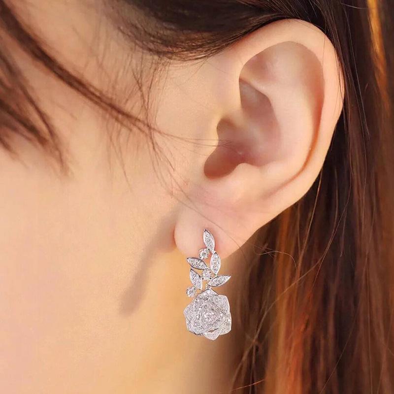 Exquisite Floral Rose Earrings For Women, Shiny Micro-Inlaid Zircon Earrings, Fashionable And Popular Earrings.