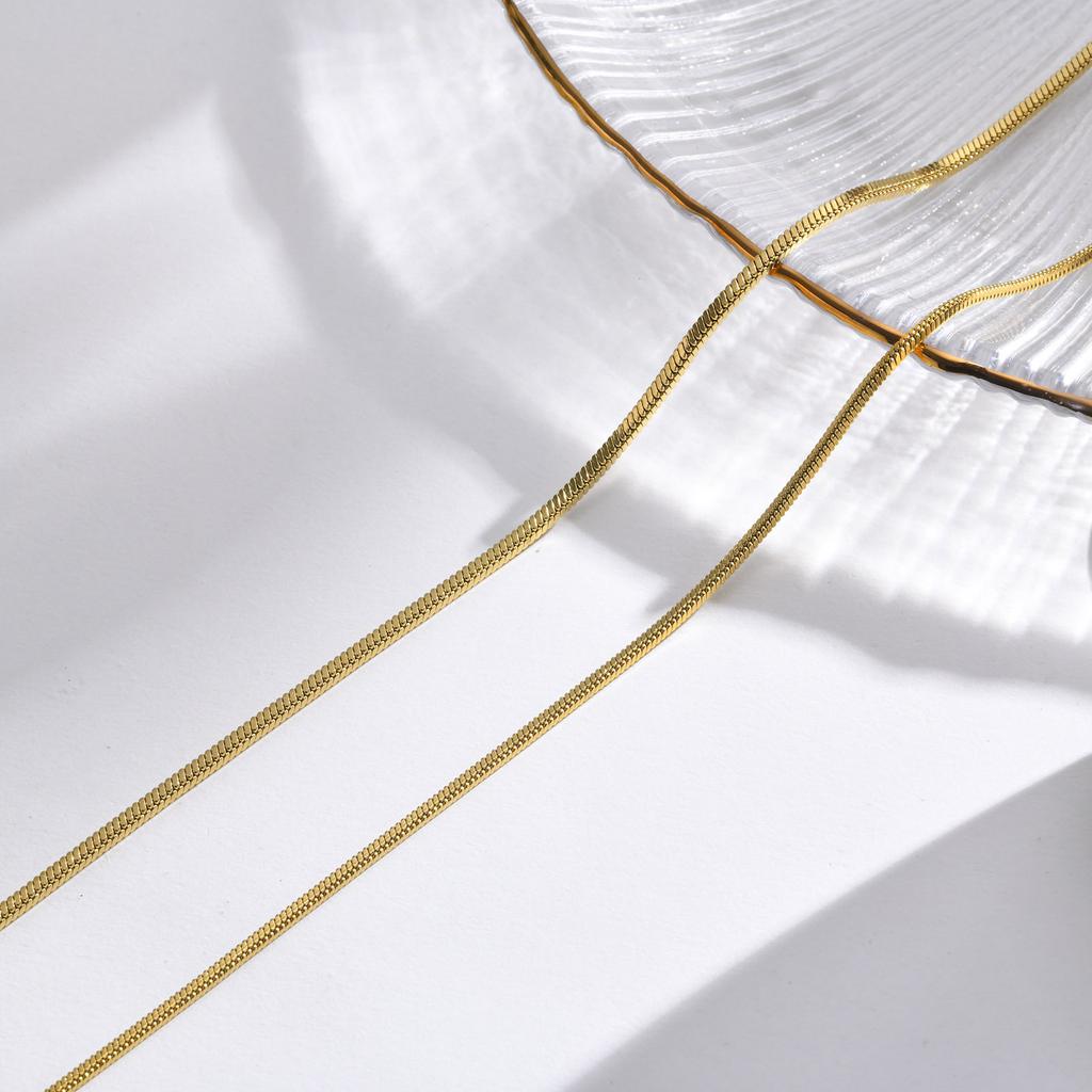 Stainless Steel Square Snake Bone Chain Thin Chain, Collarbone Necklace Lady, Gold Chain, Simple And Fashionable 131