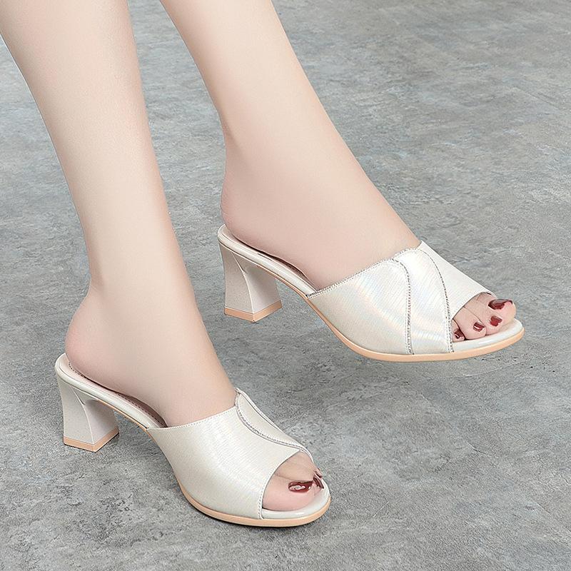 Mote Sko For Kvinner Tøfler 2024 Sommer Dame Pumps Casual Høye Hæler Ensfarget Damesko Rund Tå Slides Utesko