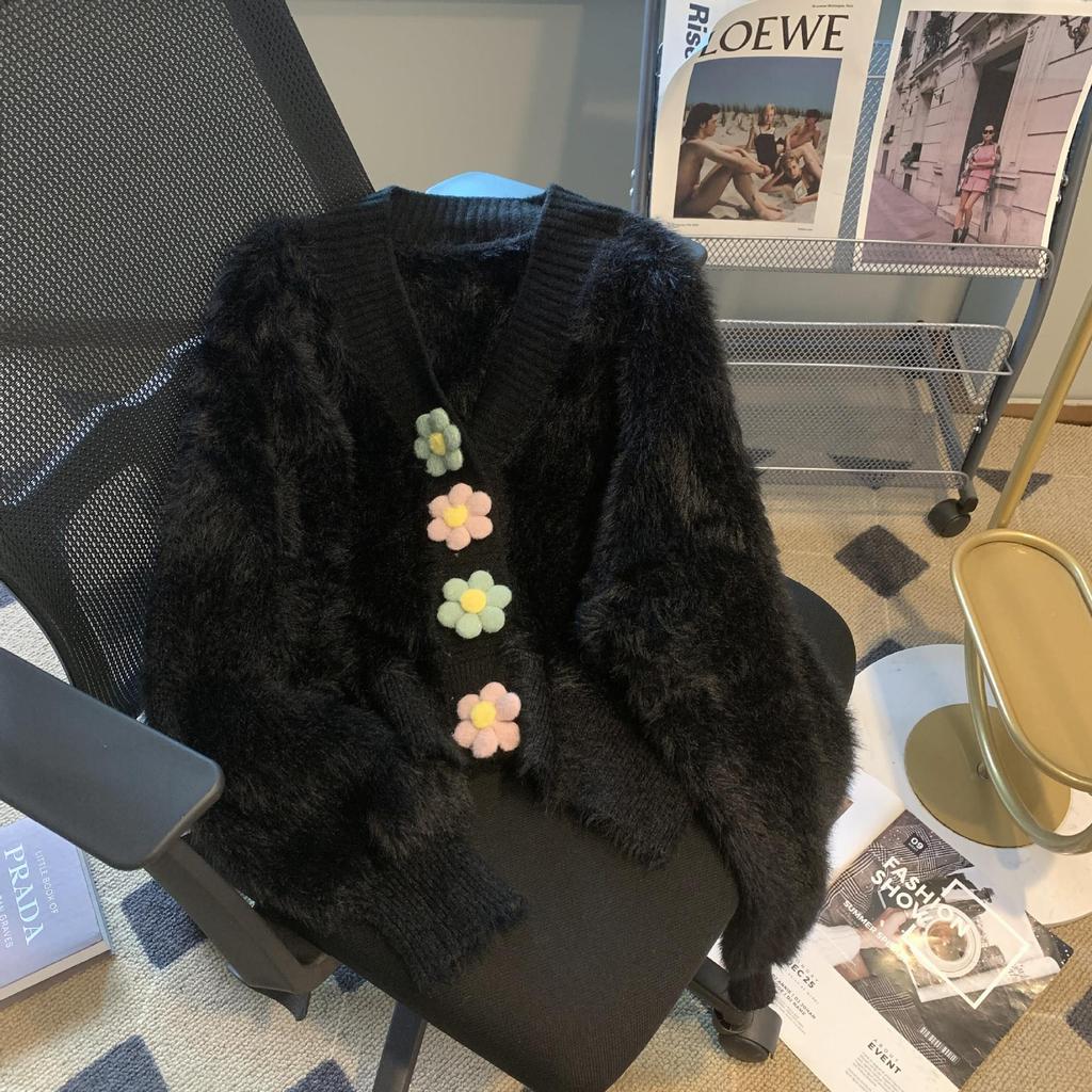 Frühlings- und Herbst-Strickjacke Imitation Nerzfell Pullover Süße Bonbonfarbe Blumenmuster Modischer Kleiner Einfall Temperament Damenmantel