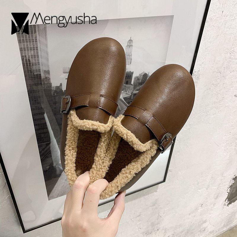 Retro Casual Winter Cotton Shoes Women Buckle Band Wool Fur Flats Woman Round Toe Loafers Fur Moccasins Warm Plush Sneakers 2024