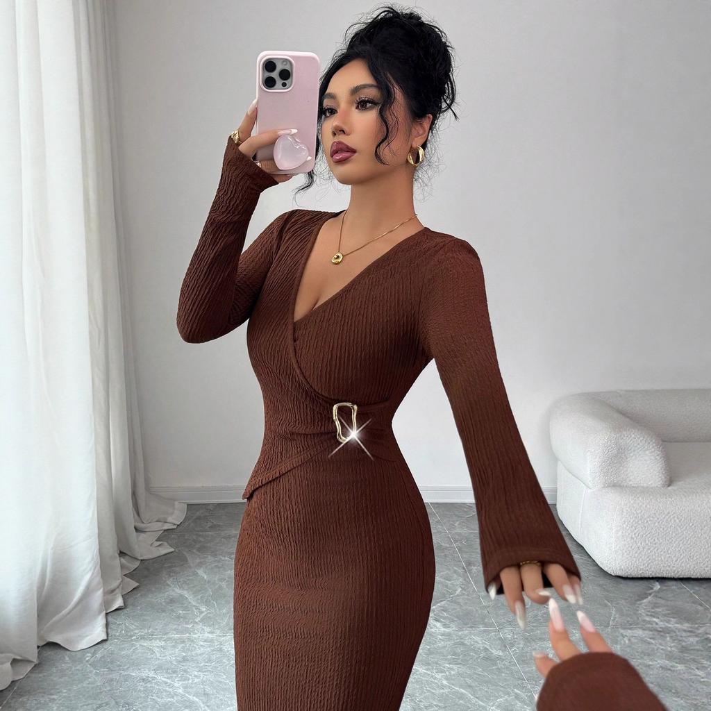 Cross Neck Knit Texture Solid Color Slim Fit Flattering Dress Women Winter Mature Style French Retro Patchwork Slim Sexy Elegant Women Maxi Dress