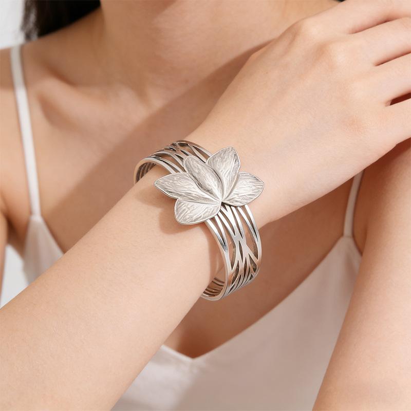 Chinese Style Wide Lotus Hollow Lotus Bracelet for Women