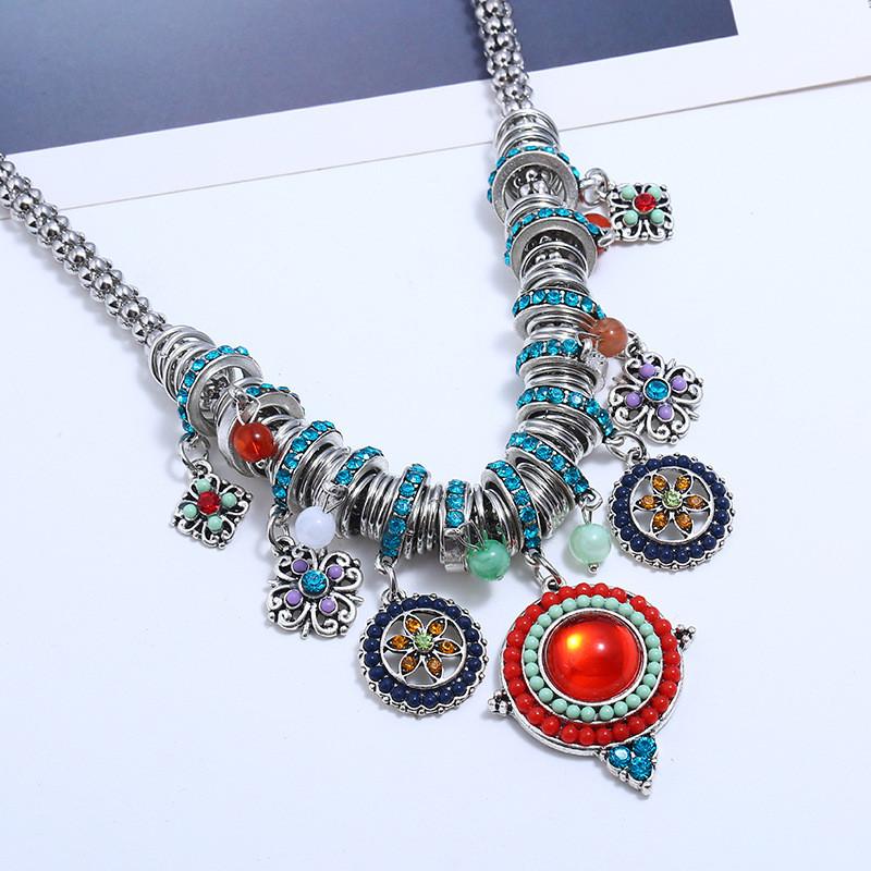 Fashion Alloy Geometric Short Necklace For Women With Silver Finish For Casual Wear
