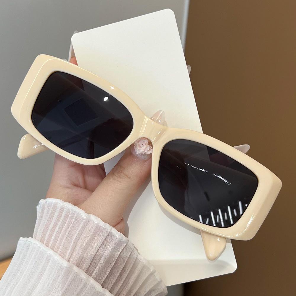 Fashion Retro Punk Rectangle Sunglasses UV400 Sun Shades Men Women Trendy Vintage Square SunGlasses Female Eyewear Oculos De Sol