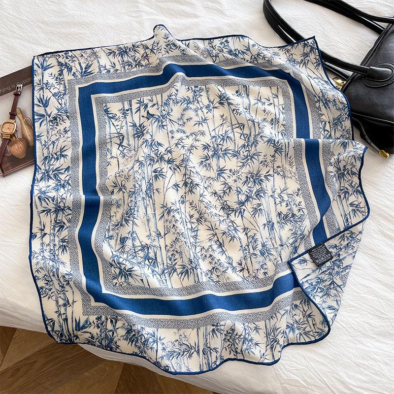 Double-sided light luxury silk wool silk scarf of the same color 2025 new elegant silk wool square scarf autumn and winter versatile silk wool shawl 65*65cm