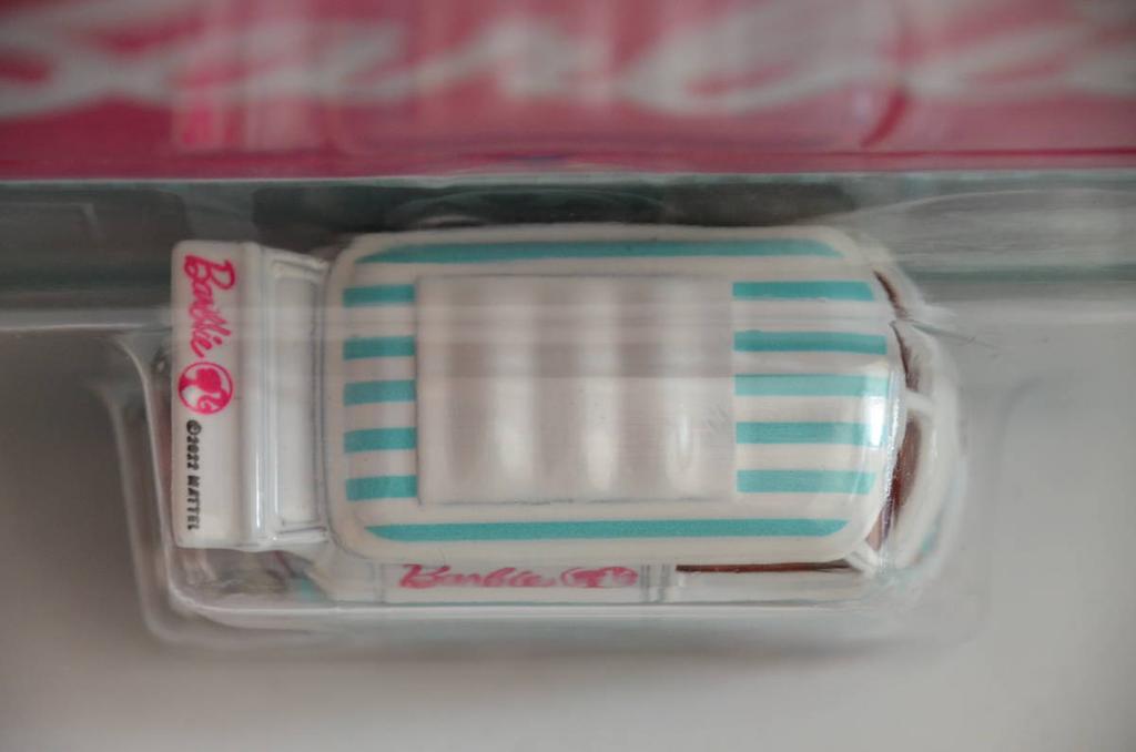 Hot Wheels 2024 POP CULTURE Barbie KOOL KOMBI Pop Culture Barbie Cool Kombi
