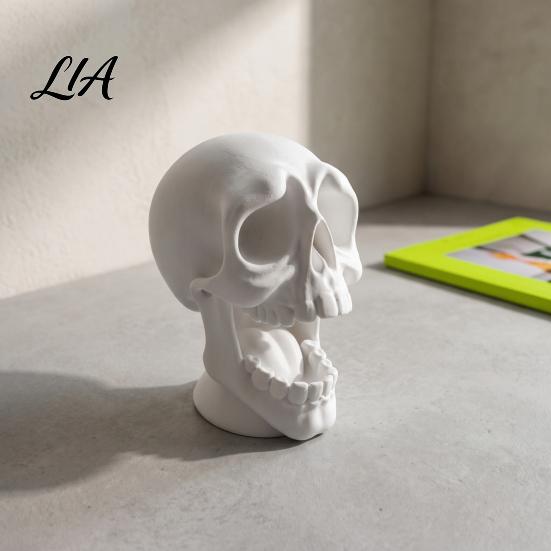 E-sports Room Decorations 3D Printed Open Mouth Skull Headphone Stand, Gothic Skeleton Cool Office Desk Ornament Desktop Organizer, DIY Paintable