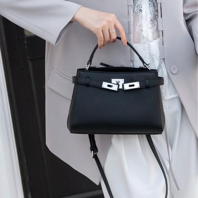 The First Layer Of Cowhide Natural Drop Portable Small Square Bag Autumn And Winter Niche Trend Fashion Single Shoulder Messenger Women'S Bag