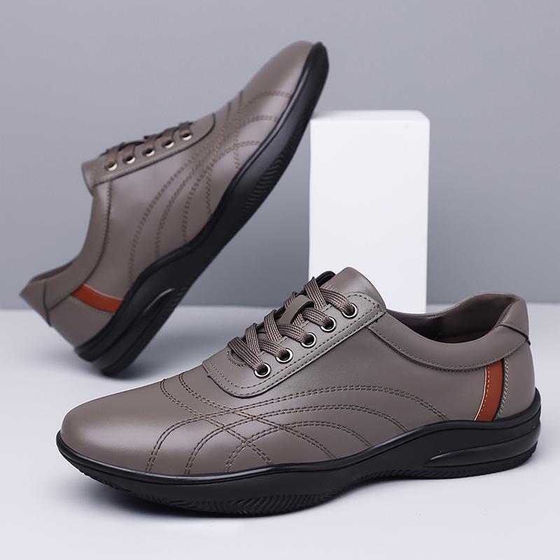 2026New Mens Casual Leather Walking Shoes Retro N-Slip Wear-Resistant Workwear Shoes Hollow Out Casual Soft Sole Leather Shoes