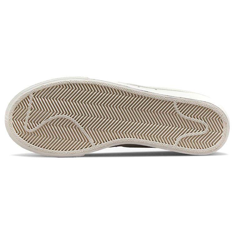 Nike  Blazer Low Platform Triple Sail Women Sneakers White Black DJ0292-105