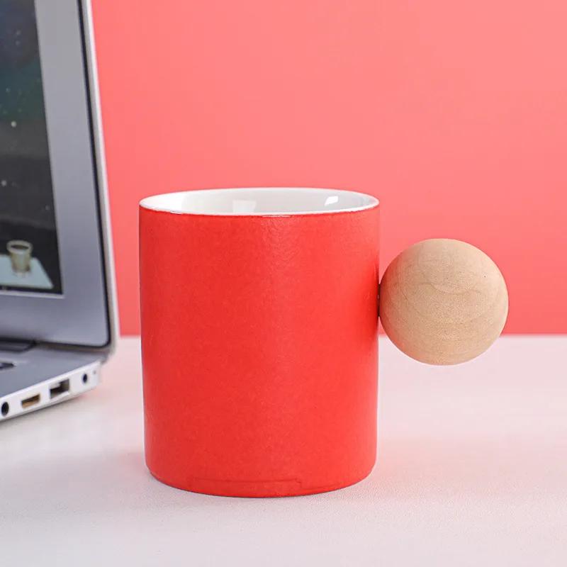 

Креативная деревянная ручка кружка чашки необычная чашка чая кофе персонализированный подарок милые и разные чашки оригинальные кружки бесплатная доставка 300ml красный