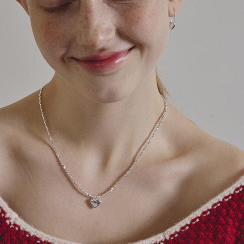 Eenie Beenie Heart Glow Necklace