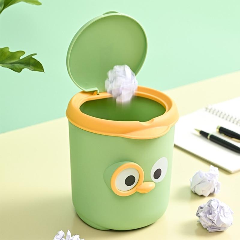 Cartoon Small Desktop Trash Can with Sealable Lid Odor Proof Waste Bin for Kids Room and Office Lovely Home Decoration
