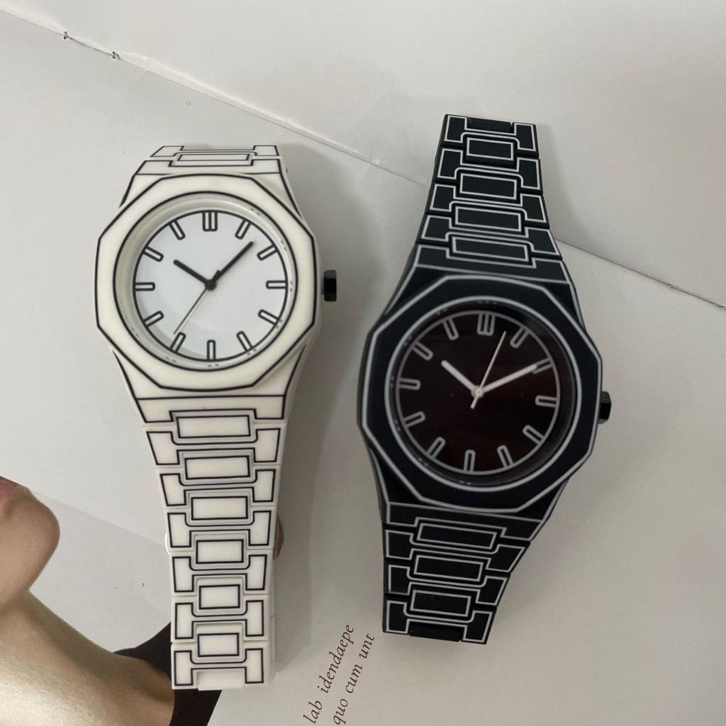 Fashion Trend Animation Line Personality Second Dimensional Art Student Watch Men'S And Women'S Sports Waterproof Quartz Watch