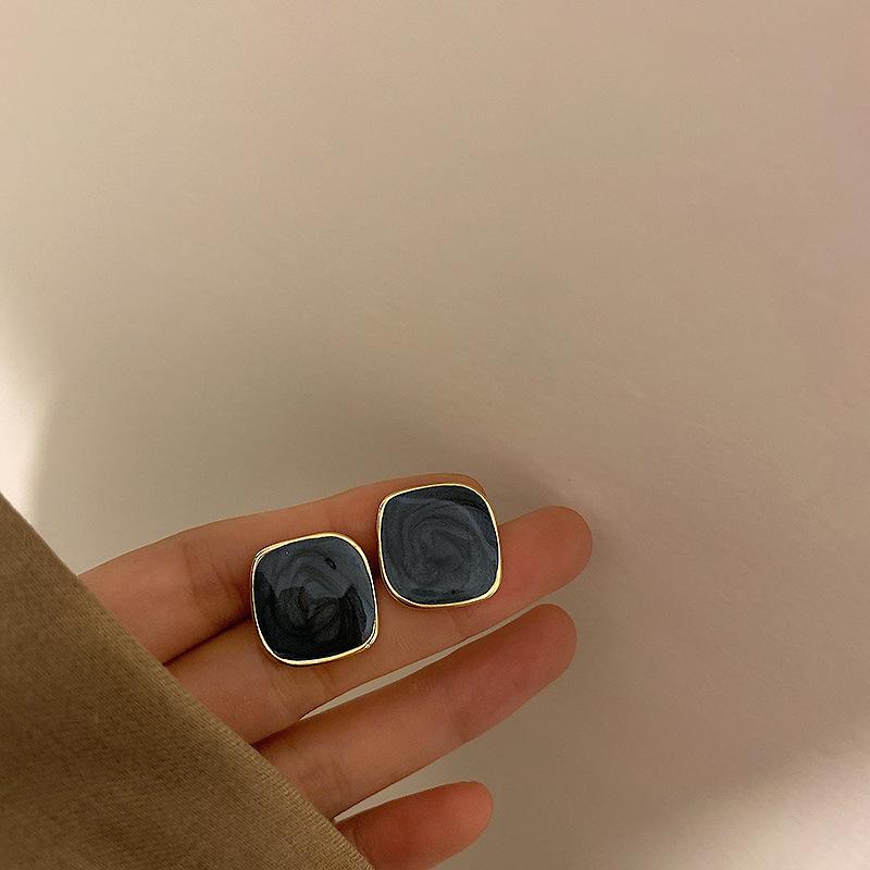 Silver Needle Retro Earrings Korean Stud Earrings Are Small, Exquisite, Simple and Versatile Earrings Dongdaemun Ins Cold Wind