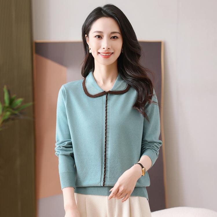 Spring New Fashion Age-reducing Sweater Mother Knitted Base Shirt Middle-aged and Elderly Doll Collar Sweater Top for Women