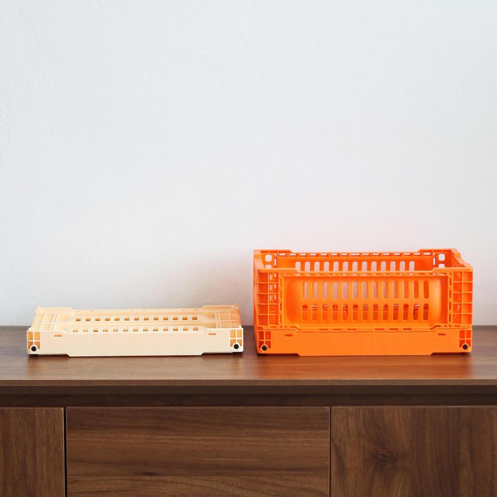 Foldable Industrial Style Plastic Storage Basket for Camping, Bathroom, Kitchen, and Sundries
