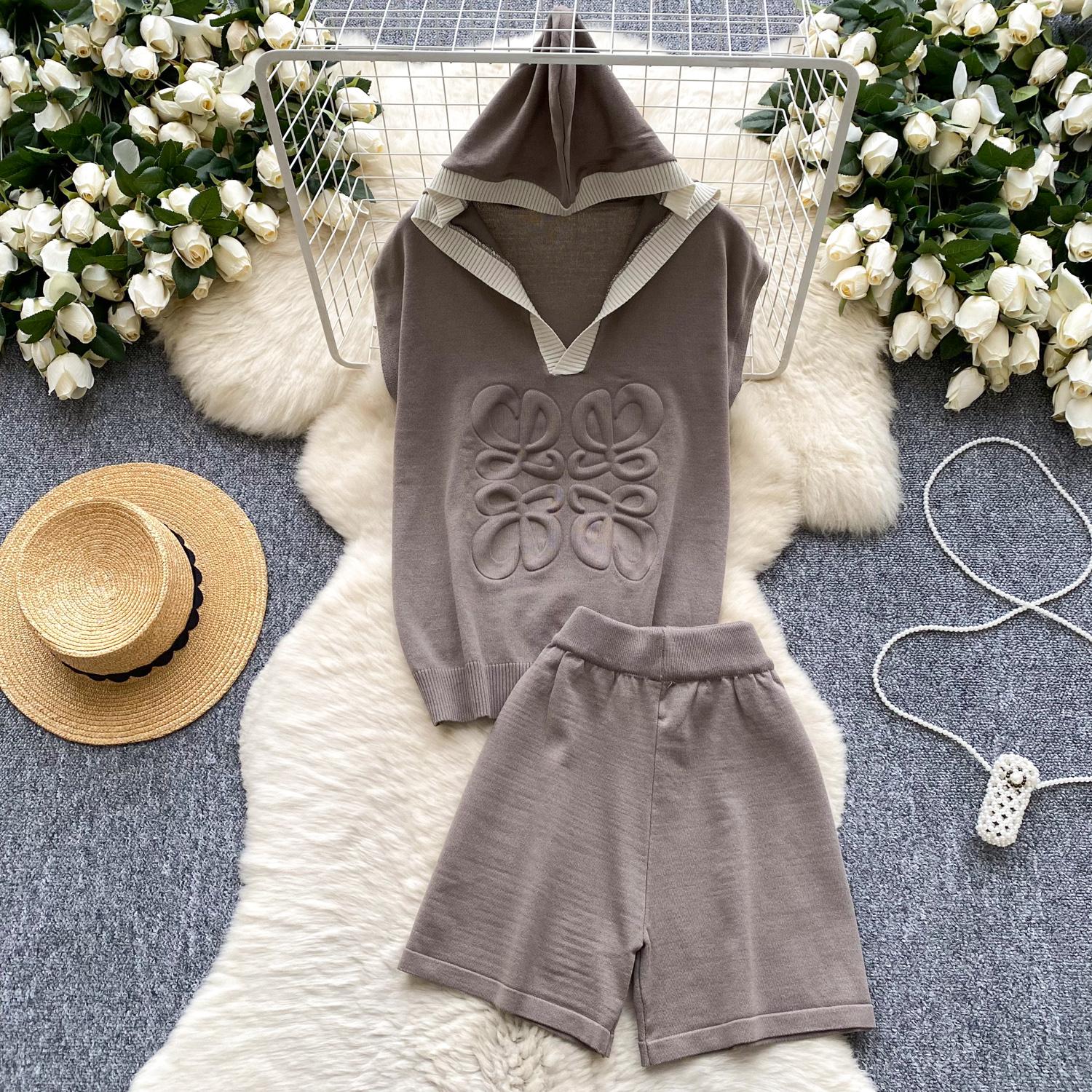 

Летний женский трикотажный свитер спортивный костюм модный безрукавный с капюшоном топ и шорты брюки комплект из двух частей One Size коричневый