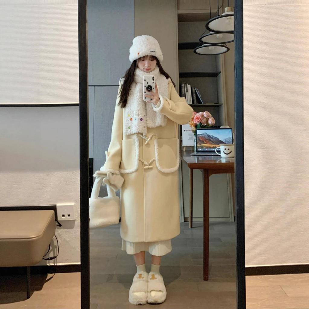 Women's Korean Pink Lambswool Tweed Coat: Winter 2025, Horn Button, Loose Fit