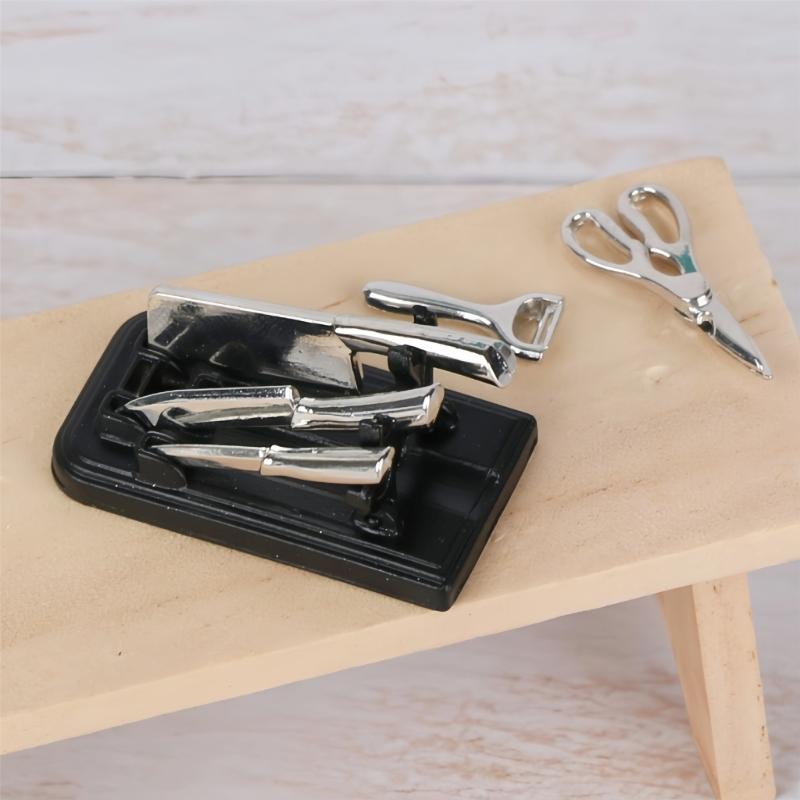 1:12 Scale Miniature Kitchen Cutter Set and Stand Model Doll House Accessory For Realistic Pretend Play And Scene Display