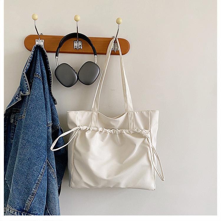 

Chic Street Style Shoulder Bag In White Black Khaki And Blue With Soft Oxford Fabric