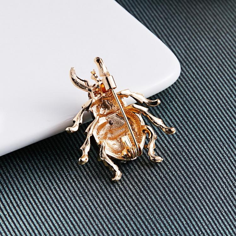 Vintage Enamel Beetle Brooches Women Men's Creative Bugs Pins Fashion Crystal Insect Badges Gift
