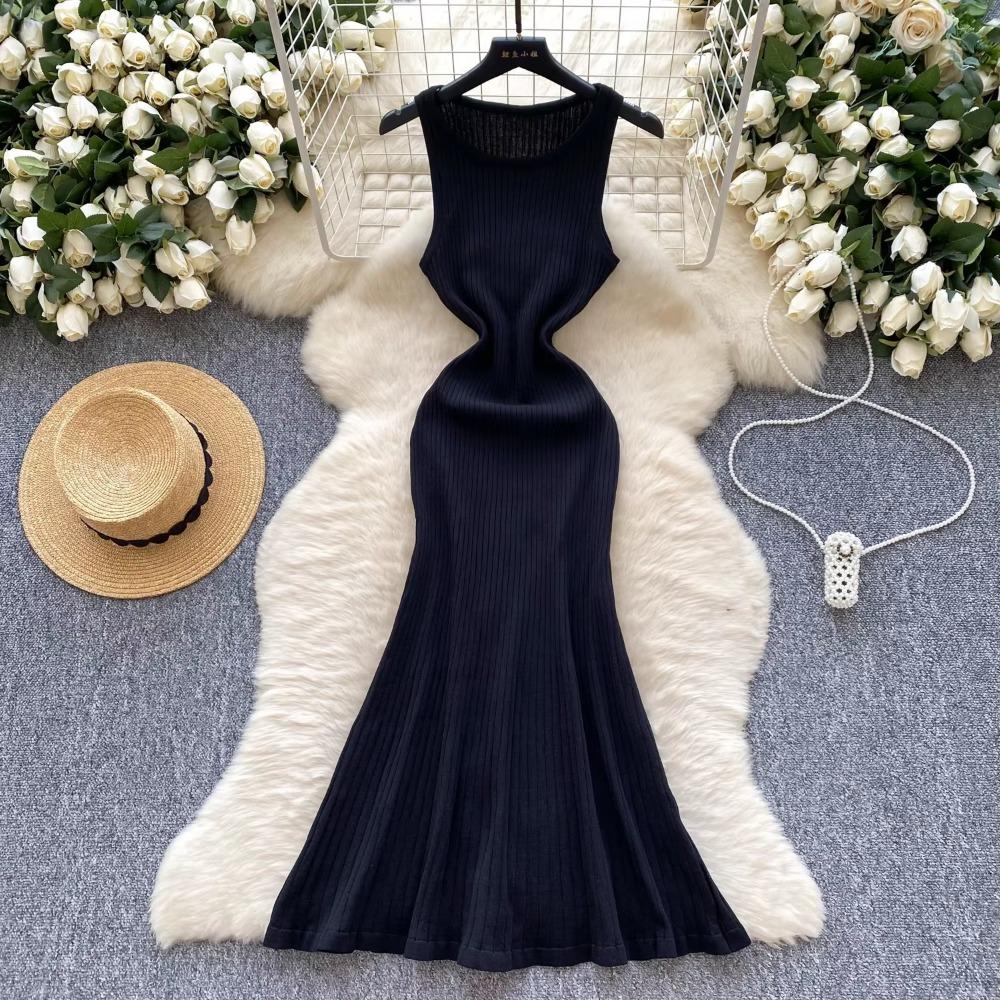 French Elegant O Neck Vintage Sleeveless Stripe Chic Knit Slim Long Trumpet Dress Vacation High Street Clothing