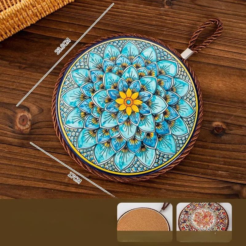 

1 шт. Керамическая изоляционная прокладка, керамическая поверхность и пробковое дно с подвесной веревкой, подходит для сервировочных тарелок, чашек, кастрюль Diameter 17cm&Round