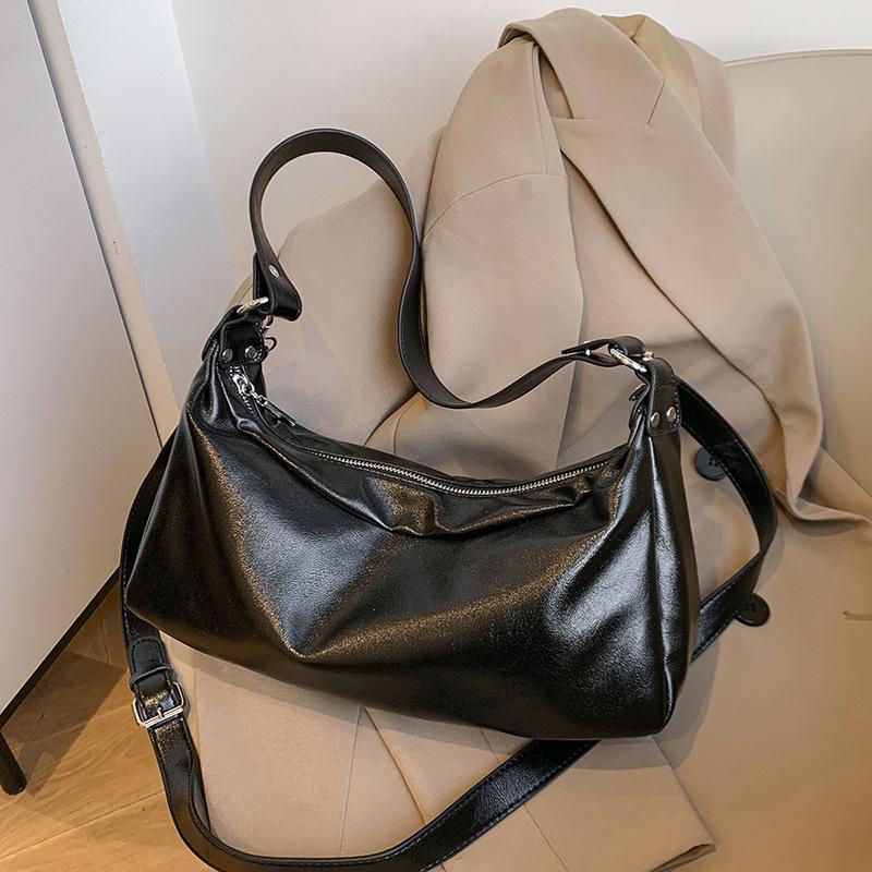 

Trendy baguette tote bag, high-end sense niche oil wax leather shoulder bag, versatile and simple women s shoulder messenger bag чёрный