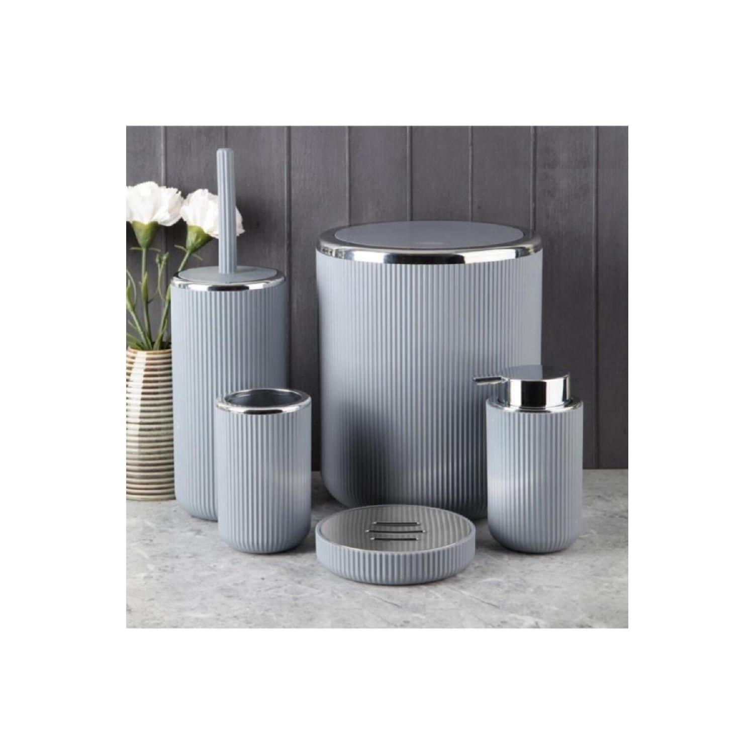 

Набор для ванной комнаты Lisbone Silver из 5 предметов, серый 13166
