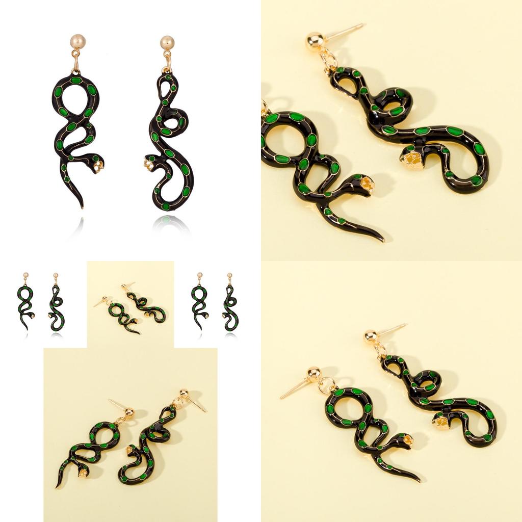 Fashionable Asymmetrical Snake Earrings Chic Modern Animal Design Jewelry