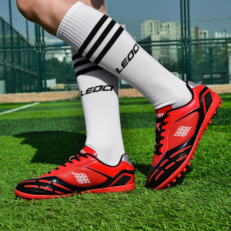 New Style Spiked Children's Football Shoes Fashion Spiked Shoes Low Top Running Shoes Hard Soled Men's Football Shoes