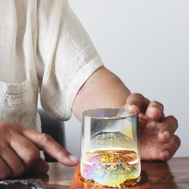 Gebaotang Guanshan Will Double Wine Glass Set