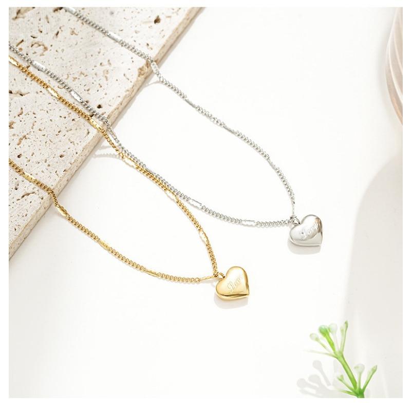 Minimalist Versatile Stainless Steel Love Heart Clavicle Necklace For Women