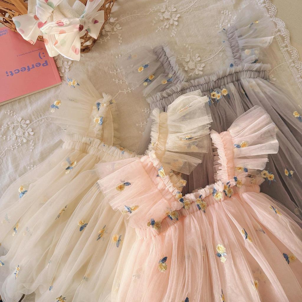 Girls' Flower Embroidered Tulle Dress: Summer Style with Puff Sleeves and Net Yarn Skirt