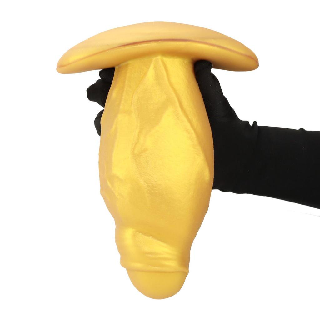 Goldener Flüssigsilikon Tragbarer Realistischer Dildo: Weicher, Großer, Outdoor Analplug für Männer & Frauen.