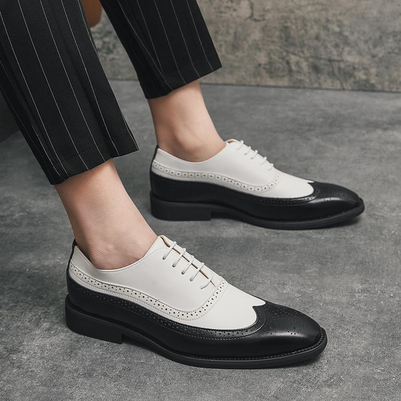 New Autumn Fashion Men Office Shoes Patent Leather Men Dress Shoes Black and white block shoes Men's leather shoes Wedding Party