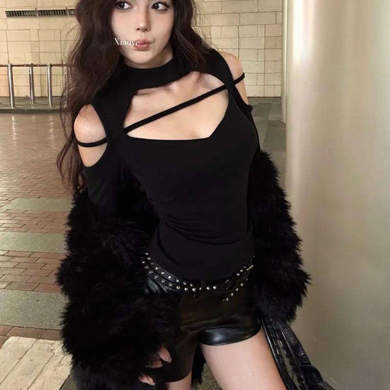 

Women Black Halter Cut Out Long Sleeve Slim Fit Crop Top S чорний