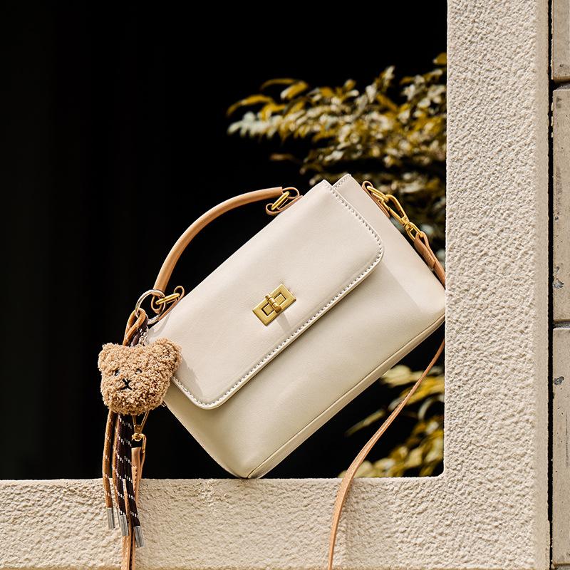 2025 New Niche Soft Leather Texture Women's Handheld Small Square Bag High-end Versatile Large Capacity Shoulder Crossbody Bag