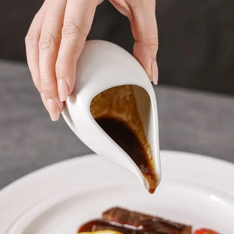 Coffee small milk cup milk jug milk can bucket burnt juice steak sauce sauce cup western restaurant steak juice bucket sugarBowl