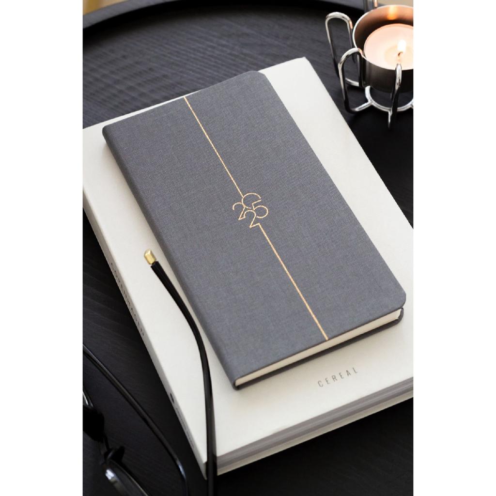 Agenda semanal de bolsillo de lino de 12 meses, color rojo burdeos, 2025