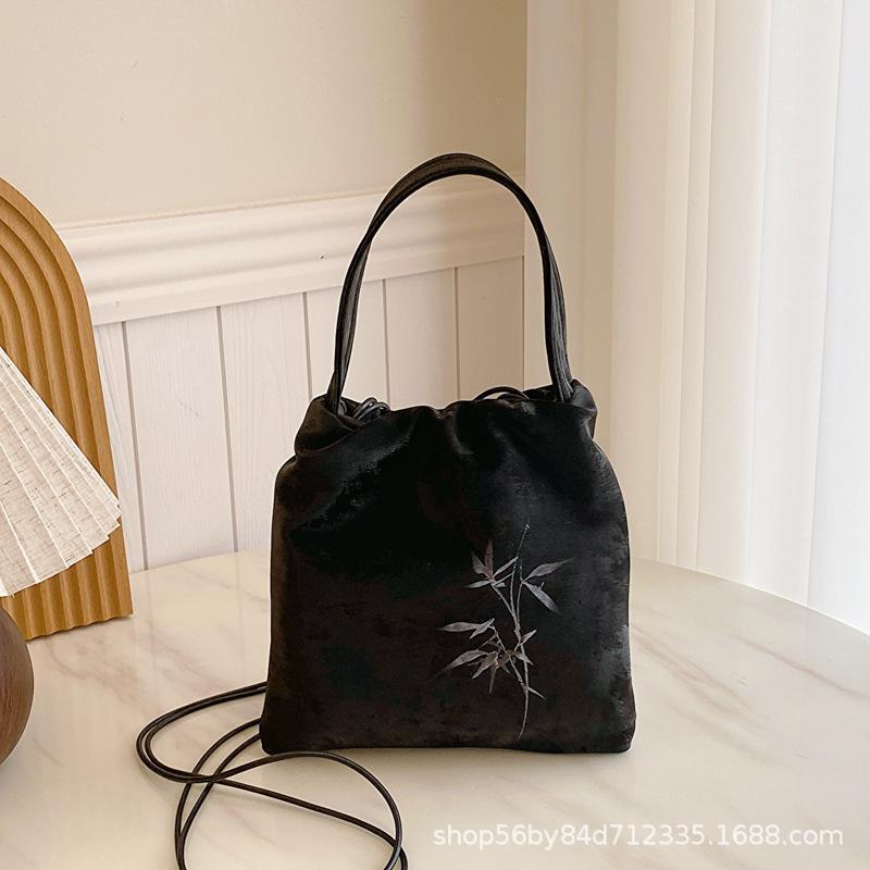 

Премиальный сенс Xiaoxiangfeng мини-сумка для мобильного телефона 2025 весна новая ромбовидная цепочка сумка-мессенджер сумка-ведро чёрный